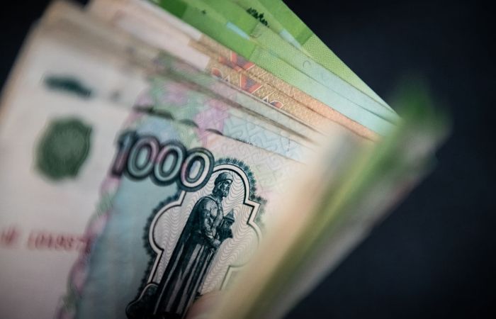 ЦБ РФ сообщил о постепенном исчерпании весеннего укрепления рубля